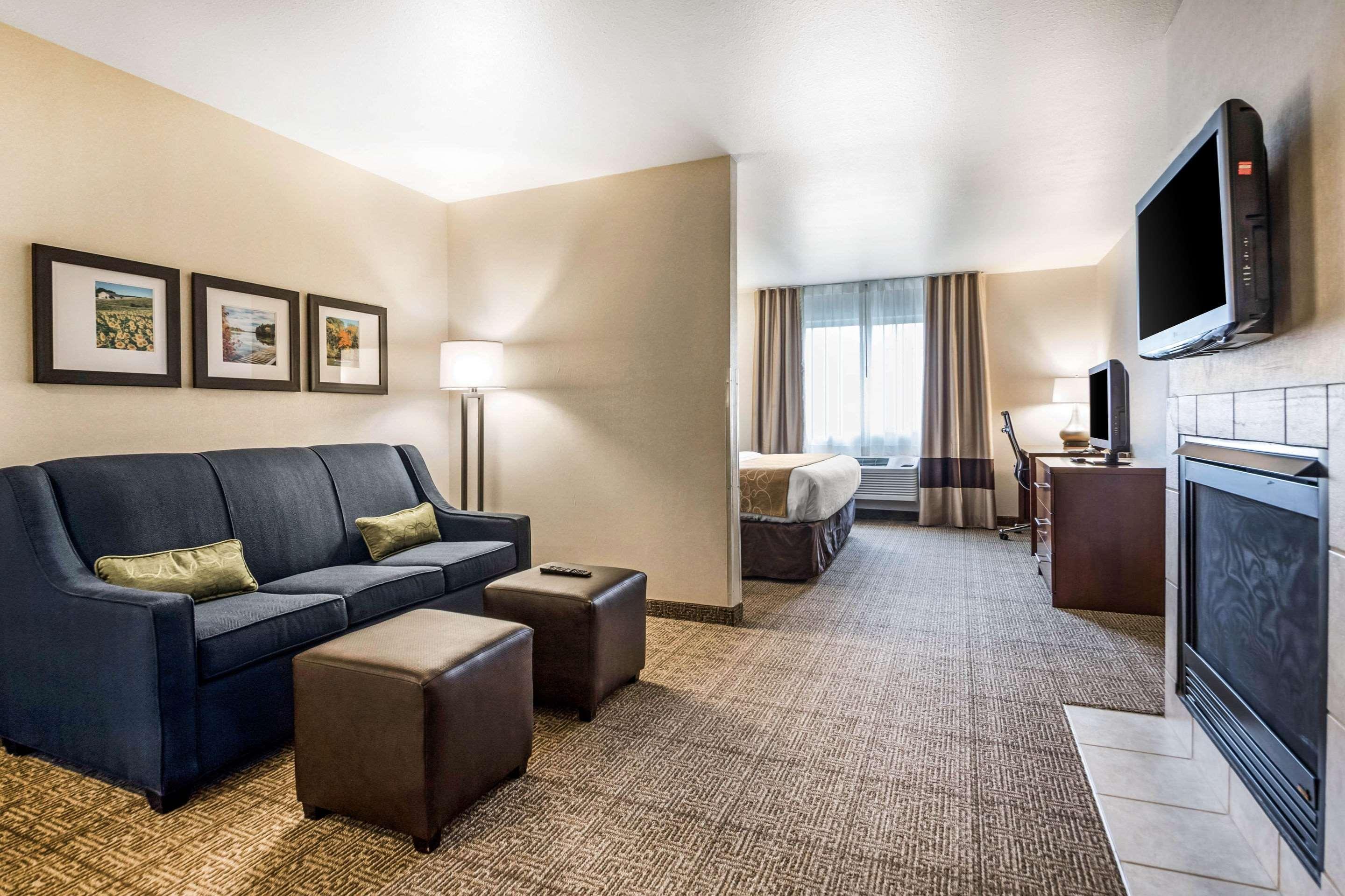 Comfort Suites At Par 4 Resort Waupaca Экстерьер фото
