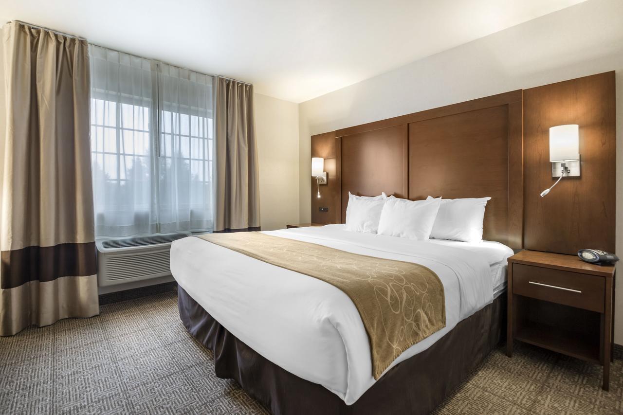 Comfort Suites At Par 4 Resort Waupaca Экстерьер фото