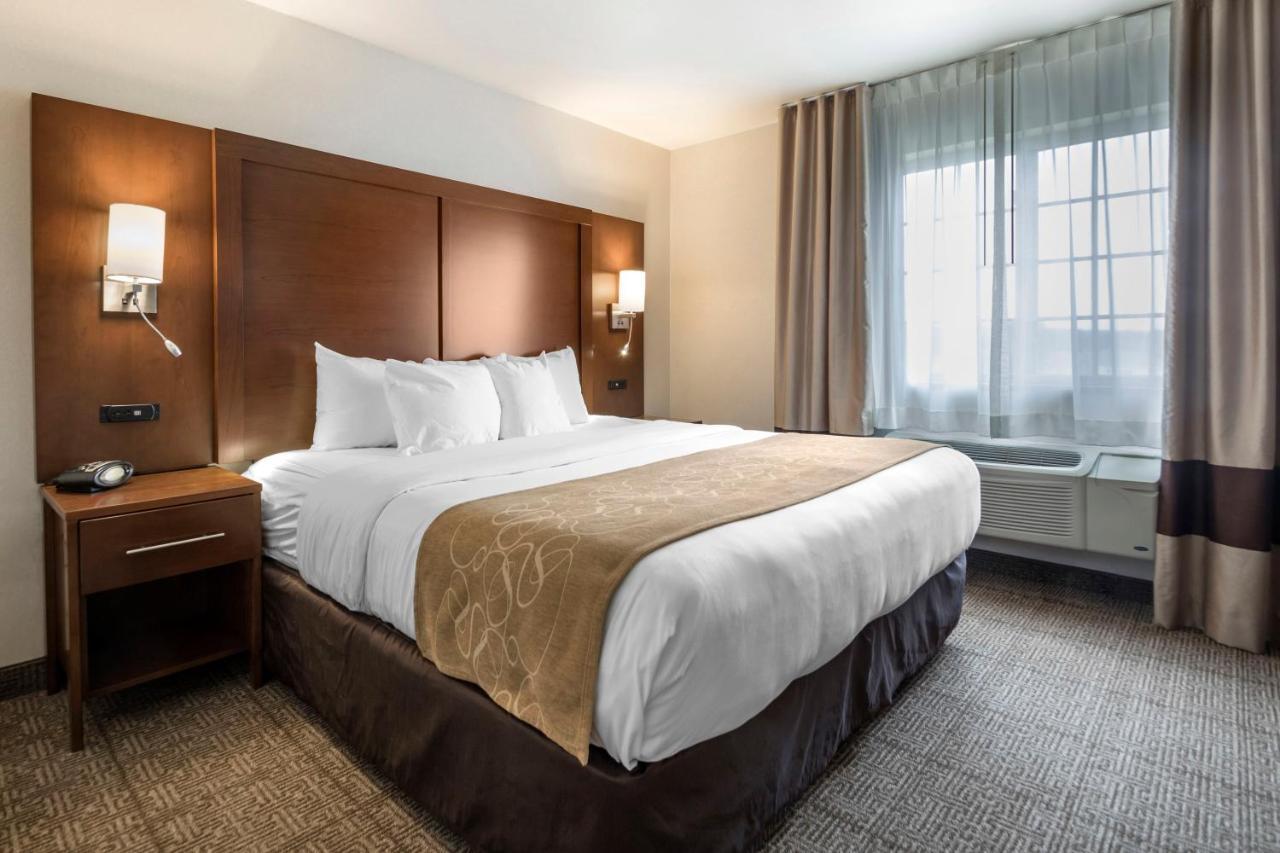 Comfort Suites At Par 4 Resort Waupaca Экстерьер фото